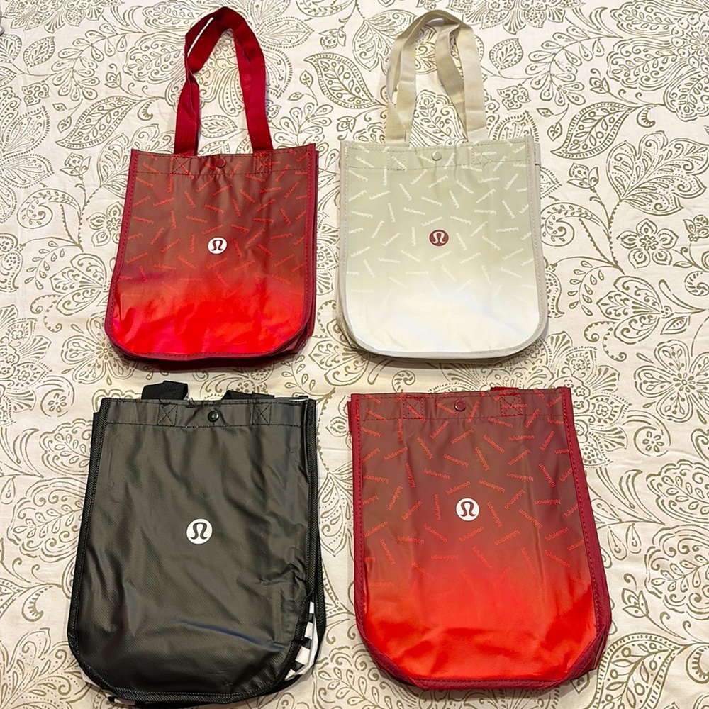 Brand New Lot of 4 Small Lululemon Shopping Bags 🛍️